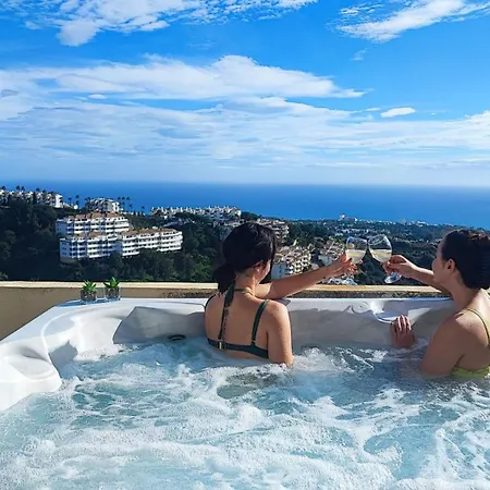 شقة Sea View Penthouse With Private Jacuzzi & Huge Terrace , Cala 4